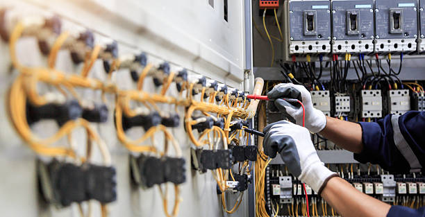 Professional Electrician technician working in Springville, AL